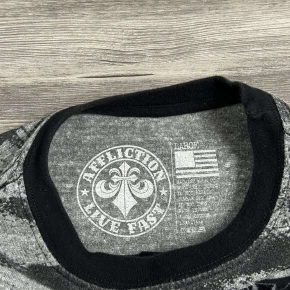 Crazy Y2K Affliction Velour Graphic T Shirt - Picture 7 of 7